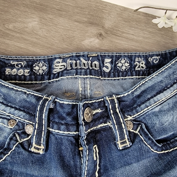 STUDIO 5 Boot Cut Jeans with Embellishments - Picture 16 of 16